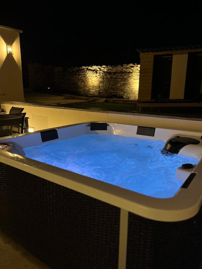 Maison De Charme Avec Jacuzzi - Bretagne / 巴茨岛 外观 照片